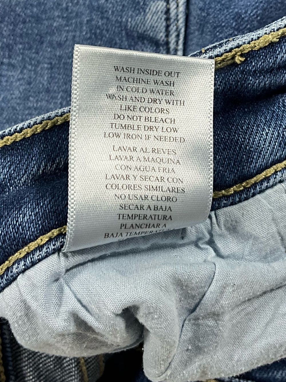KanCan Signature Distressed Mid-Rise Stretch Cropped Jeans Size 24 VBK1488A - Picture 14 of 14